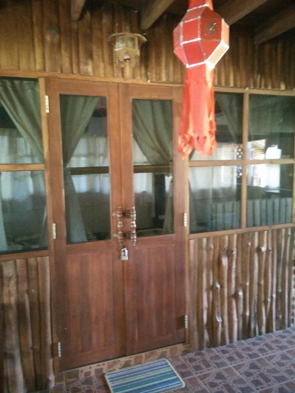 Ton Lang Homestay Pua Exterior photo